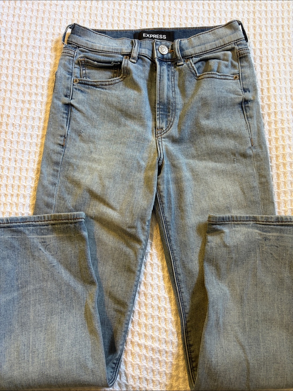 Express Women’s Faded Blue Straight-Leg high waist Jeans slight distressing
